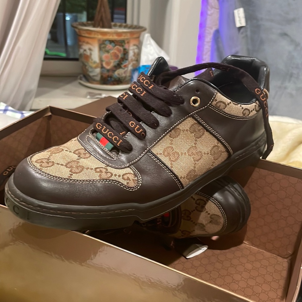GUCCI GG Lace-Up Low-Top Sneaker (162961 A8XN0 2177)  Color Cocoa/Brown Ebony